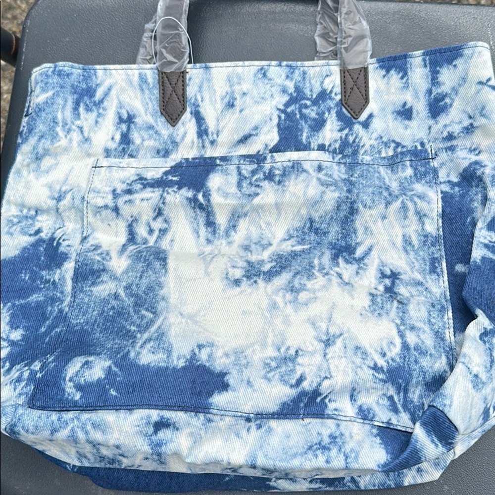 Brand New- Thirty-one Window Shopper